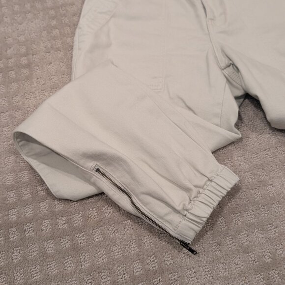 CAbi Wintry Cream Jogger Pants - Women sz 6 - Picture 4 of 6